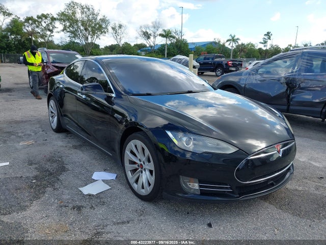 2014 TESLA MODEL S 5YJSA1H17EFP63795 Photo 5