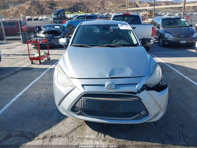 3MYDLBYV6KY523263 Toyota p5v