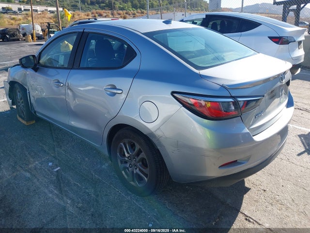 3MYDLBYV6KY523263 Toyota p5v