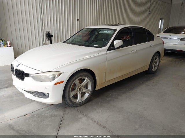 BMW 2014 2014 WBA3D3C55EF099345 Image 2