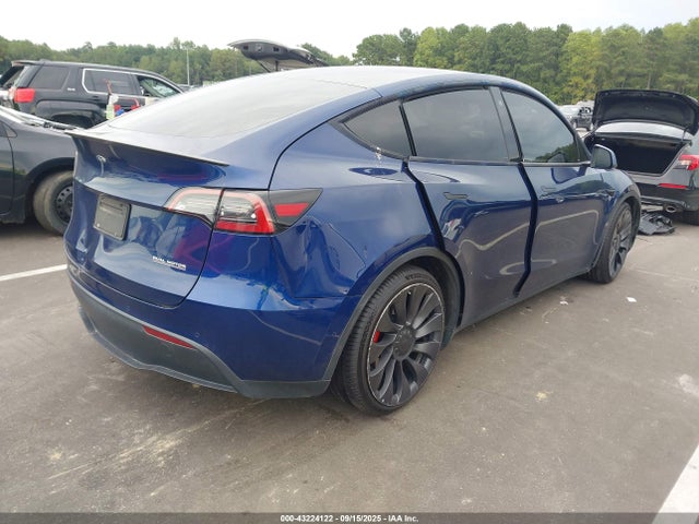 2021 TESLA MODEL Y 5YJYGDEFXMF194711 Photo 3