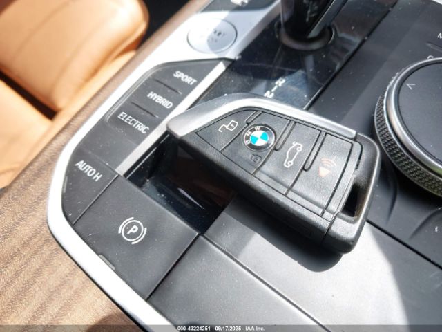 2021 BMW 3 SERIES WBA5P7C02MFL39963 Photo 10