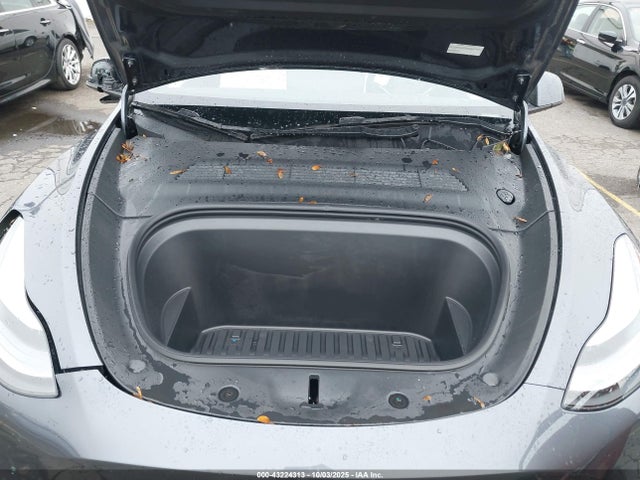 2023 TESLA MODEL Y 7SAYGAEE8PF919462 Photo 9