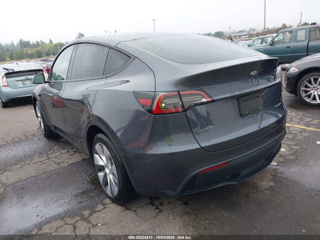 2023 TESLA MODEL Y 7SAYGAEE8PF919462 Photo 2