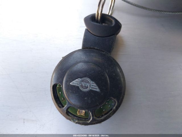 2007 MINI COOPER WMWMF33547TT56563 Photo 10