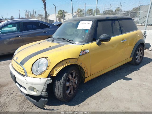 2007 MINI COOPER WMWMF33547TT56563 Photo 1