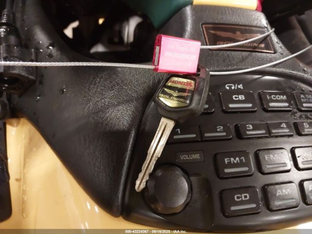 2010 HONDA GL1800 1HFSC47G8AA904528 Photo 10