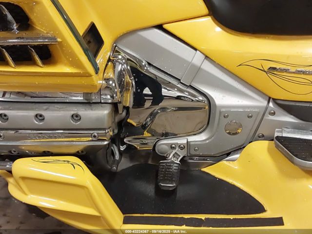 2010 HONDA GL1800 1HFSC47G8AA904528 Photo 8