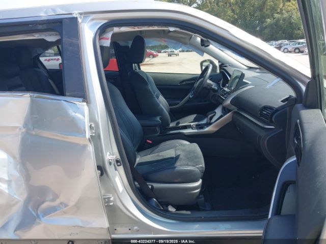 2024 MITSUBISHI ECLIPSE CROSS JA4ATWAA6RZ045369 Photo 4