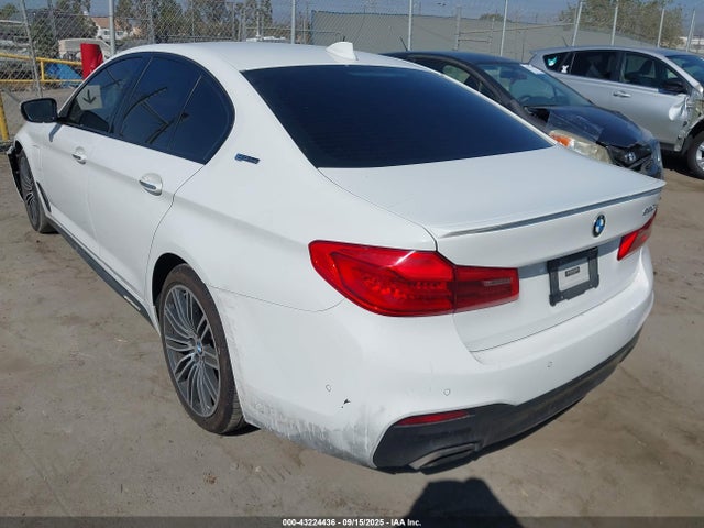 WBAJA9C54JB032692 BMW 530e Iperformance