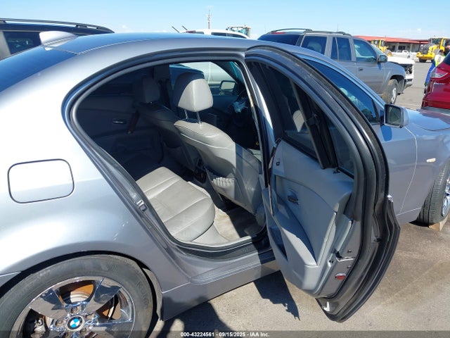 43224561 :رقم المزاد ، WBANE73527CM46244 vin ، 2007 Bmw 530i مزاد بيع