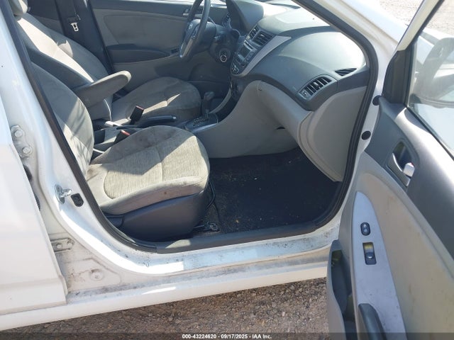 KMHCT5AE5HU306199 Hyundai Accent