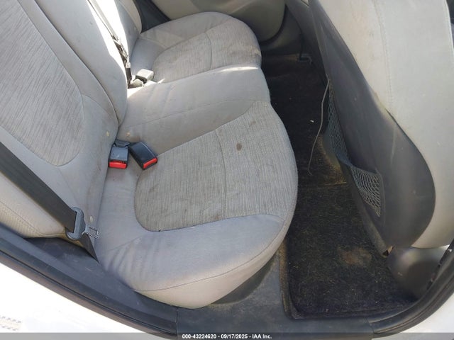 KMHCT5AE5HU306199 Hyundai Accent