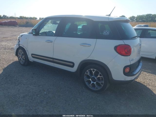 2014 FIAT 500L ZFBCFADH6EZ010927 Photo 2