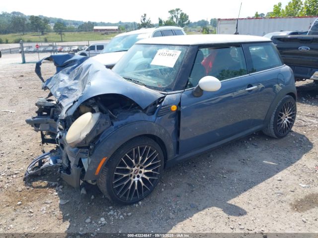 2010 MINI COOPER WMWMF3C58ATZ64206 Photo 1