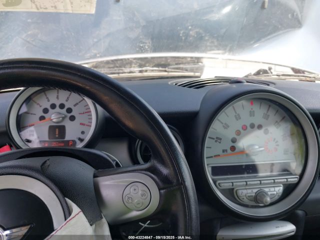 2010 MINI COOPER WMWMF3C58ATZ64206 Photo 6