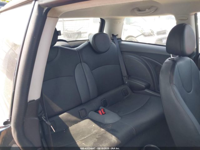 2010 MINI COOPER WMWMF3C58ATZ64206 Photo 7