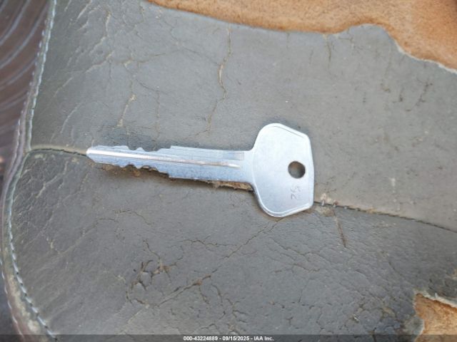 2000 MITSUBISHI MIRAGE JA3AY26C1YU012087 Photo 10