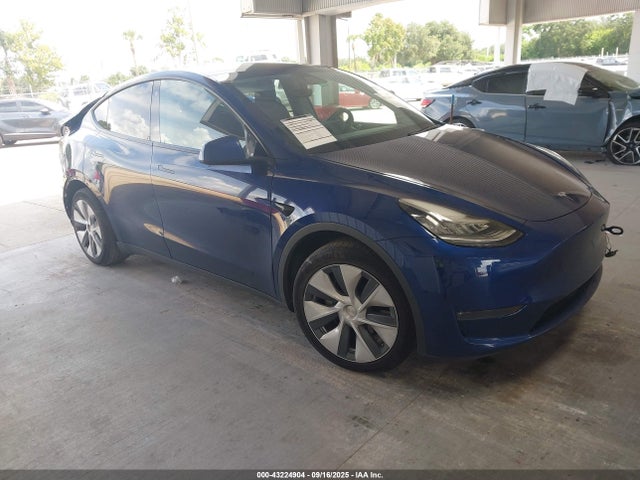 2021 TESLA MODEL Y 5YJYGDEE7MF066806 Photo 0