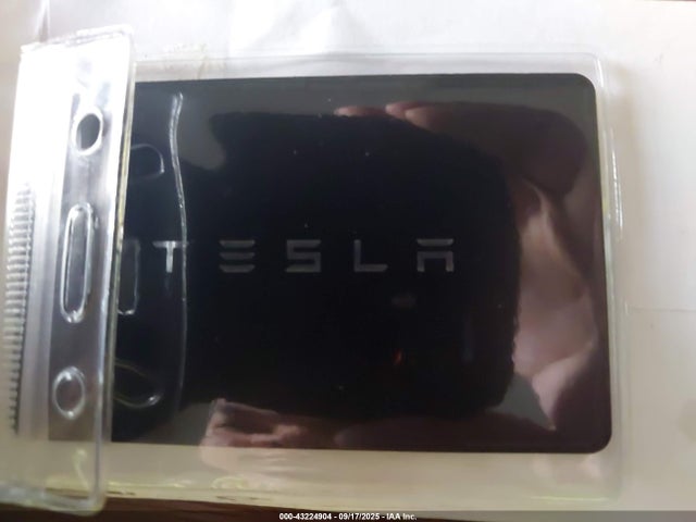 2021 TESLA MODEL Y 5YJYGDEE7MF066806 Photo 10