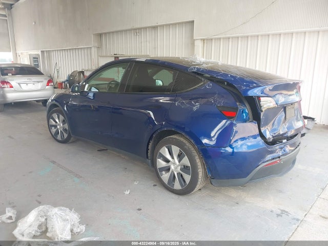 2021 TESLA MODEL Y 5YJYGDEE7MF066806 Photo 2
