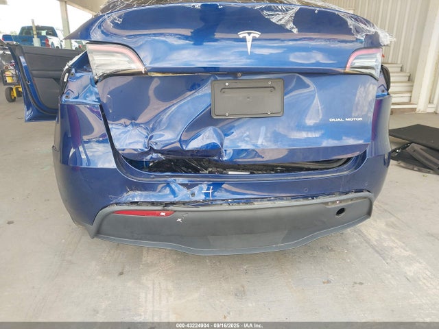 2021 TESLA MODEL Y 5YJYGDEE7MF066806 Photo 5