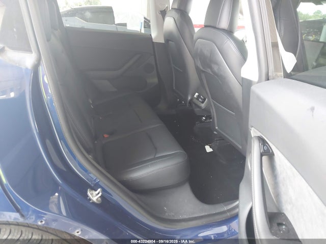 2021 TESLA MODEL Y 5YJYGDEE7MF066806 Photo 7