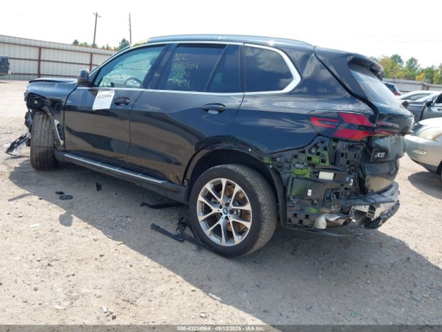 2025 BMW X5 PHEV 5UX43EU02S9Y36373 Photo 2