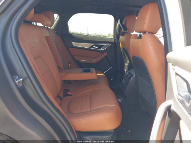 2024 JAGUAR F-PACE SADCT2EX1RA723230 Photo 7