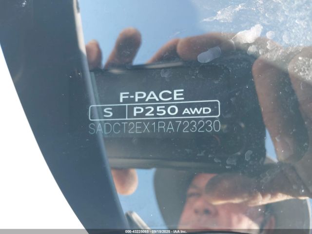 2024 JAGUAR F-PACE SADCT2EX1RA723230 Photo 8