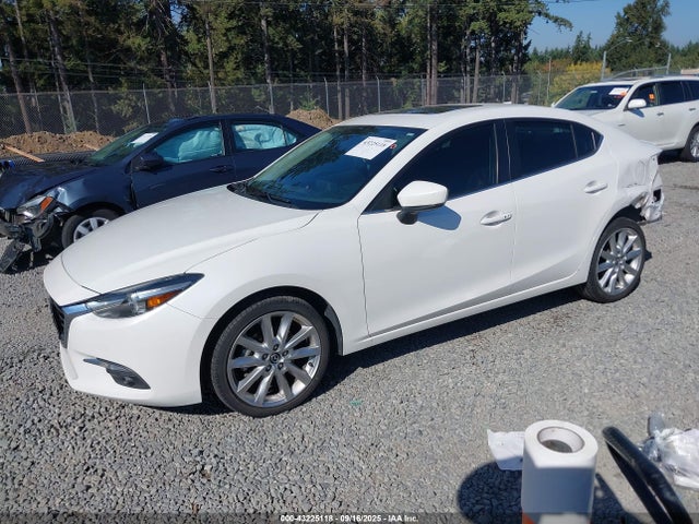 Продажа на аукционе авто 2017 Mazda Mazda3 Grand Touring, vin: JM1BN1W3XH1140550, номер лота: 43225118