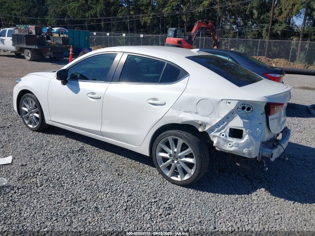 Продажа на аукционе авто 2017 Mazda Mazda3 Grand Touring, vin: JM1BN1W3XH1140550, номер лота: 43225118