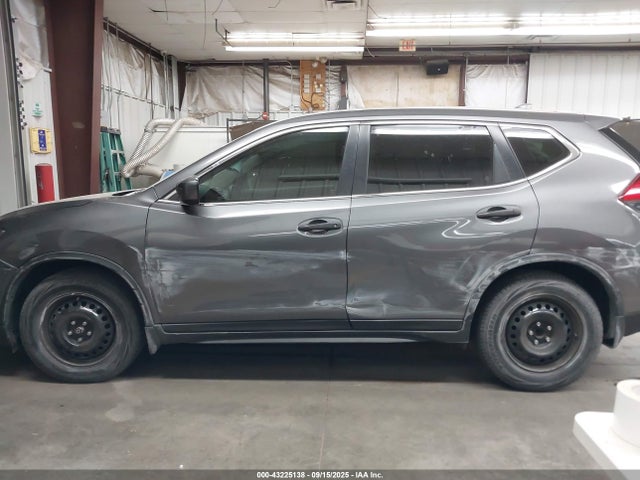 Nissan 2017 2017 JN8AT2MT2HW392987 Image 14