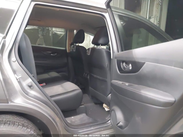 Nissan 2017 2017 JN8AT2MT2HW392987 Image 8