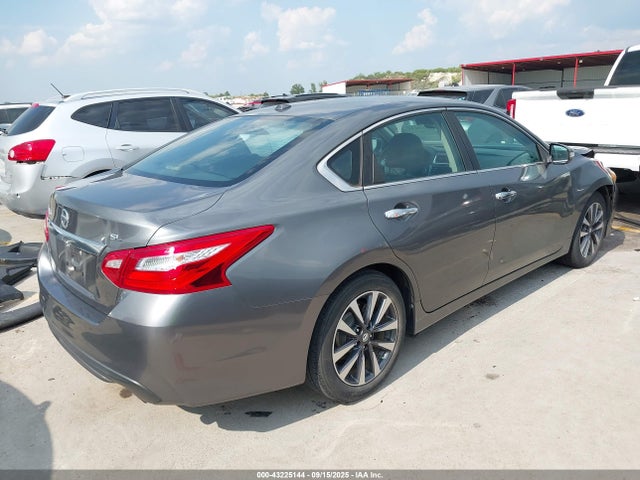 1N4AL3AP5HC263321 Nissan 2017