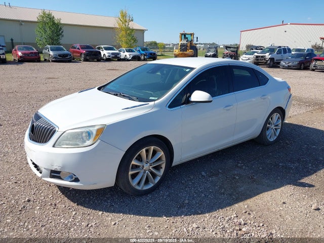 43225228 :رقم المزاد ، 1G4PR5SK7F4140110 vin ، 2015 Buick Verano Convenience Group مزاد بيع