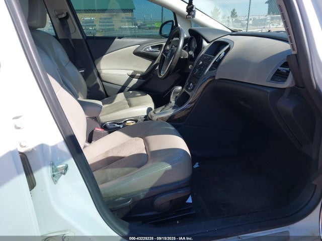 43225228 :رقم المزاد ، 1G4PR5SK7F4140110 vin ، 2015 Buick Verano Convenience Group مزاد بيع