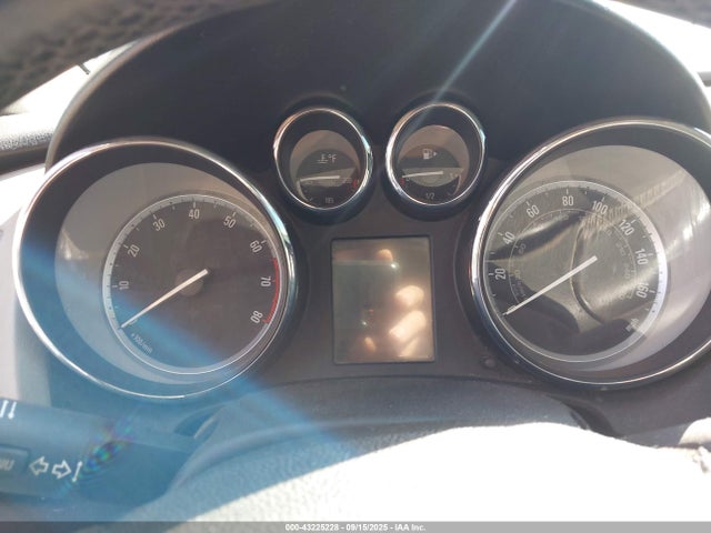 43225228 :رقم المزاد ، 1G4PR5SK7F4140110 vin ، 2015 Buick Verano Convenience Group مزاد بيع