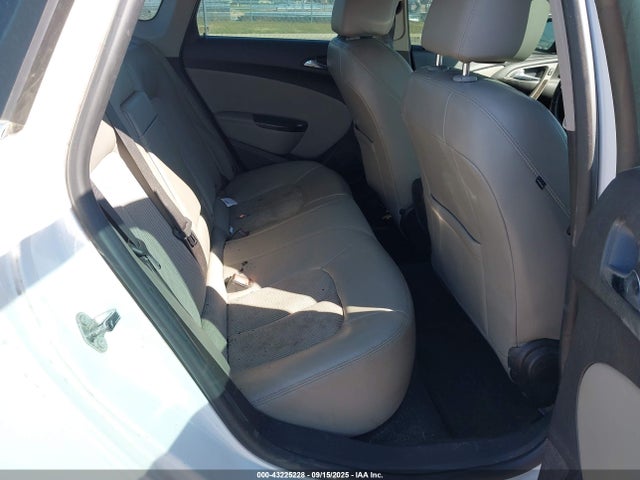 43225228 :رقم المزاد ، 1G4PR5SK7F4140110 vin ، 2015 Buick Verano Convenience Group مزاد بيع