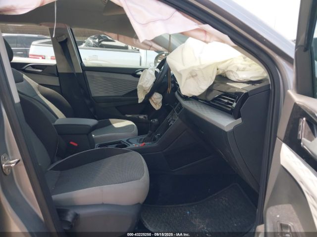 2023 VOLKSWAGEN TAOS 3VVCX7B28PM367186 Photo 4