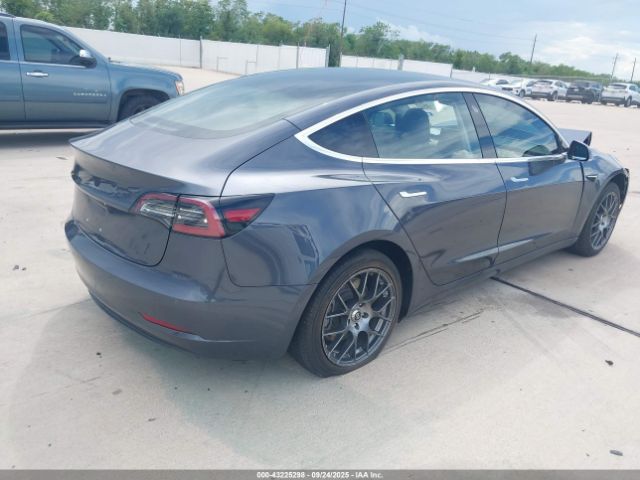 2018 TESLA MODEL 3 5YJ3E1EA9JF046497 Photo 3