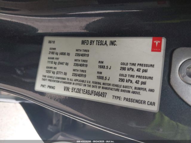 2018 TESLA MODEL 3 5YJ3E1EA9JF046497 Photo 8