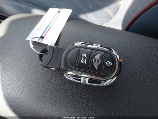 2017 MINI CLUBMAN WMWLU5C51H2C45914 Photo 10