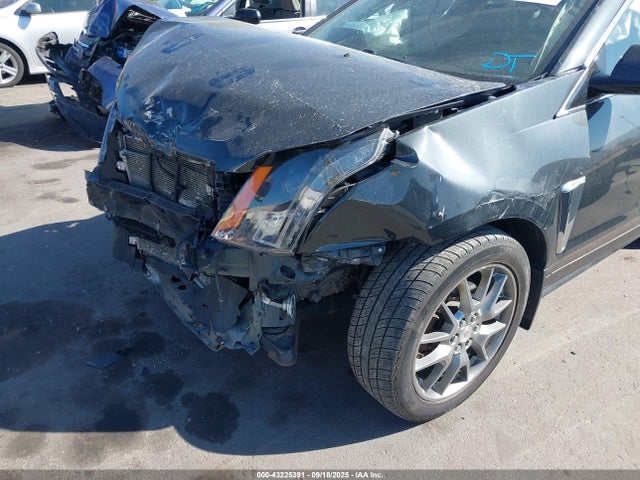 2015 CADILLAC SRX 3GYFNEE38FS547833 Photo 5
