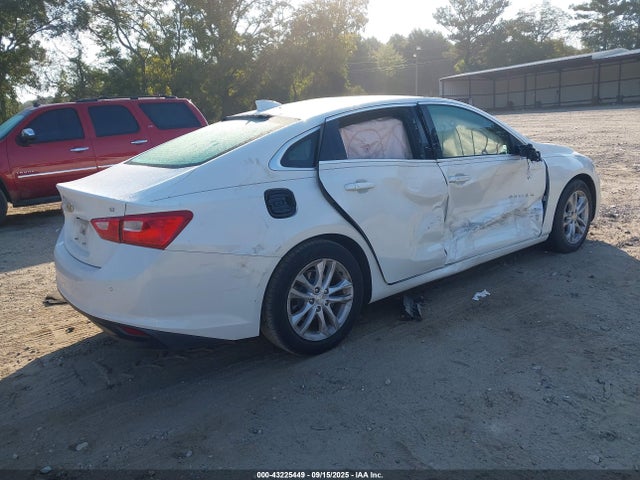 2017 CHEVROLET MALIBU 1G1ZE5ST5HF244225 Photo 3