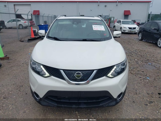 JN1BJ1CP4HW033146 Nissan Rogue Sport Sl