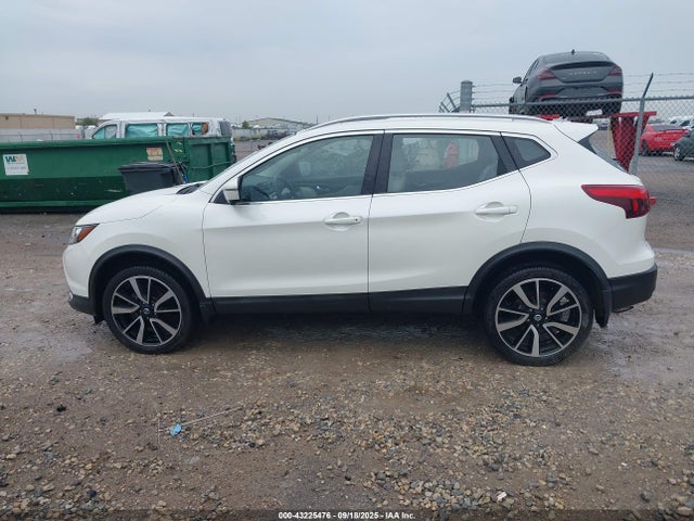 JN1BJ1CP4HW033146 Nissan Rogue Sport Sl