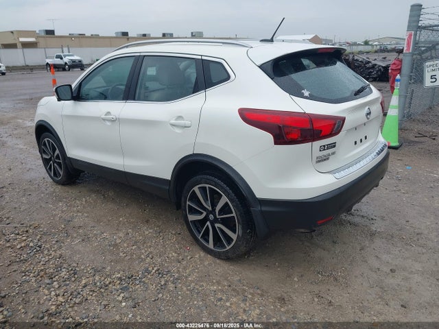 JN1BJ1CP4HW033146 Nissan Rogue Sport Sl