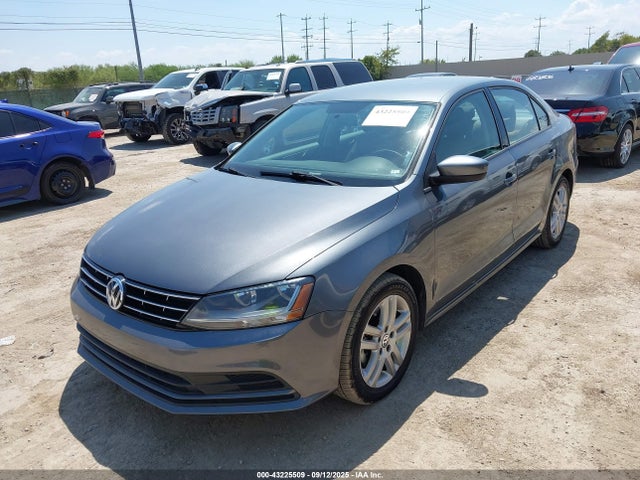 3VW2B7AJ2JM223865 Volkswagen tsi