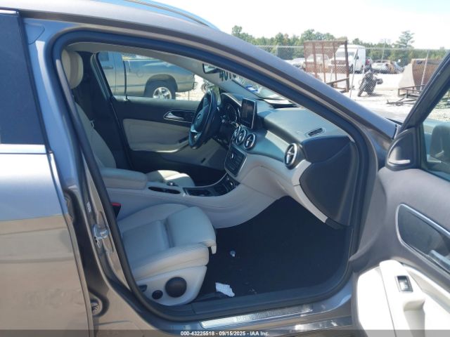 2016 MERCEDES-BENZ GLA 250 WDCTG4EB2GJ242054 Photo 4